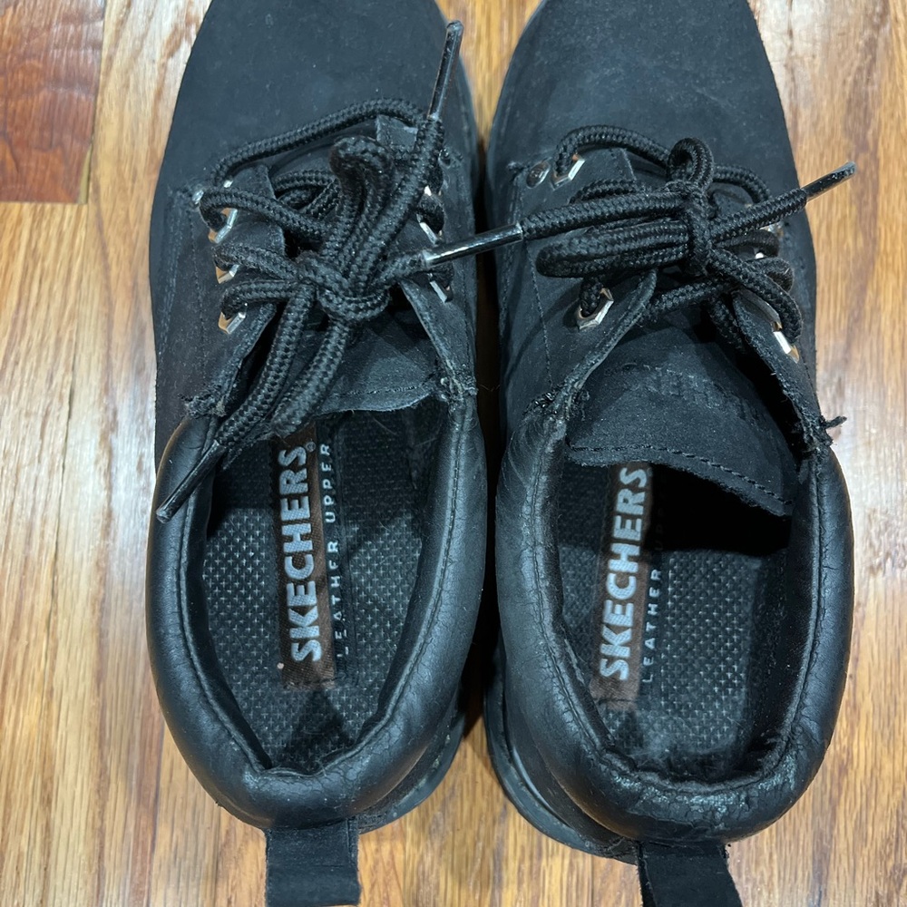 Men's Leather Skechers/Comfort Oxford’s Size 7.5 Black Color.Few Flaws see pi - Picture 4 of 10